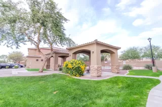 Photo #3: 5994096 Listing