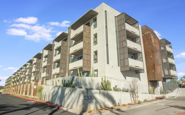 MLS: 5994266 Condo For Sale