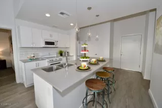 Photo #5: 5994792 Listing 