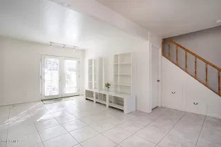 Photo #2: 5994909 Listing