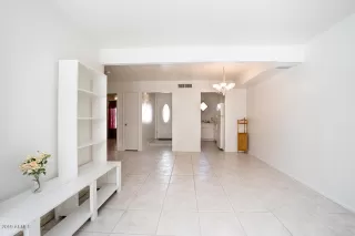 Photo #3: 5994909 Listing