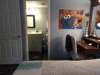 Photo #5: 5994946 Listing