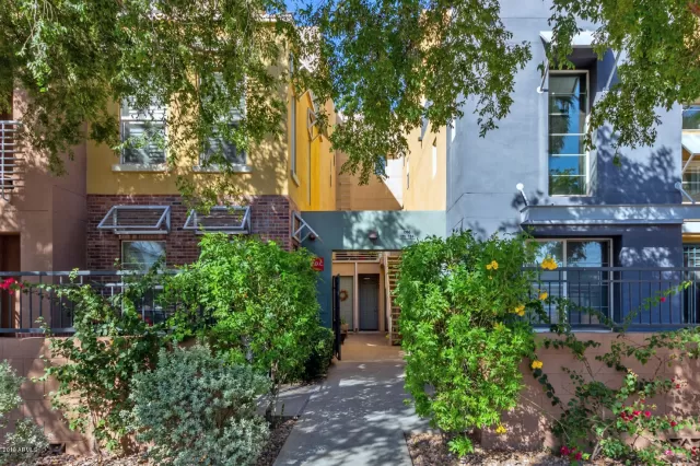 MLS: 5996505 Condo For Sale