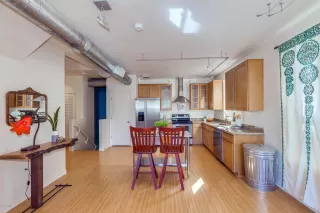 Photo #4: 5996505 Listing