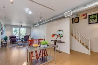 Photo #6: 5996505 Listing