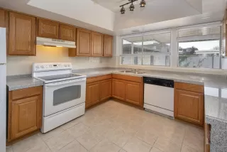 Photo #2: 5996525 Listing 