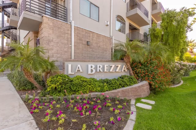 MLS: 5997060 Condo For Sale