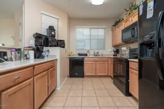 Photo #6: 5998242 Listing