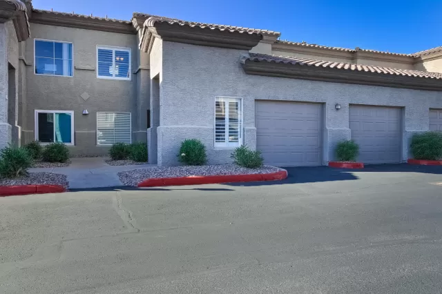 MLS: 5998429 Condo For Sale