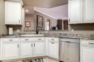 Photo #6: 5998429 Listing