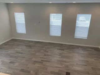 Photo #5: 5999132 Listing 