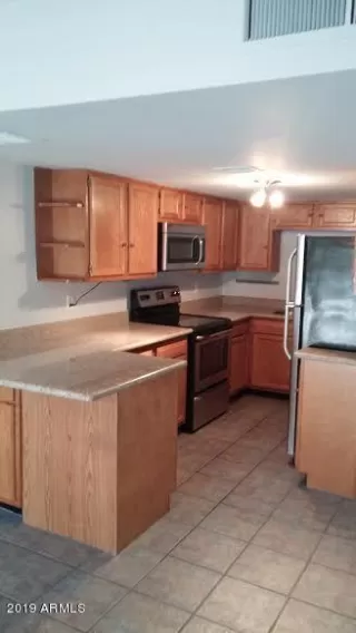 Photo #6: 5999208 Listing