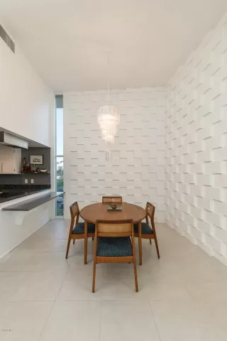 Photo #5: 5999216 Listing