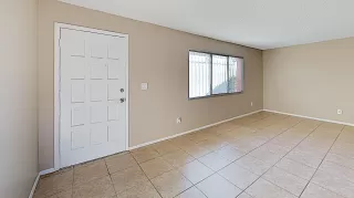 Photo #4: 5999659 Listing