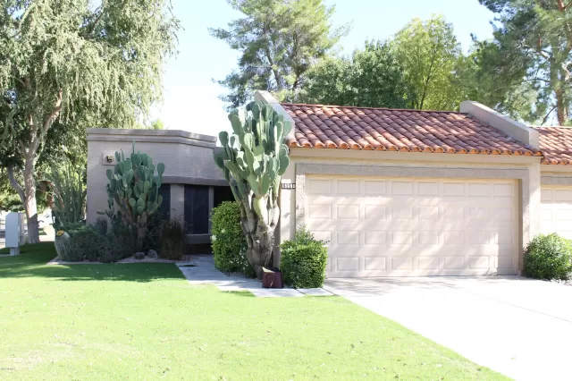 MLS: 5999688 Condo For Sale