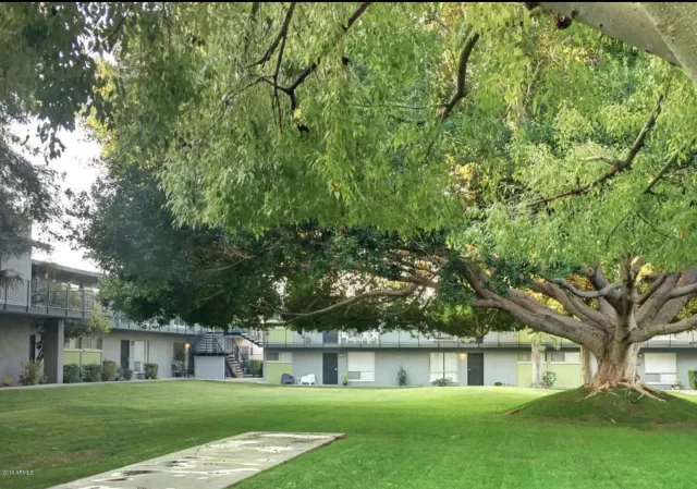 MLS: 5999696 Condo For Sale