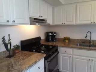 Photo #6: 5999696 Listing