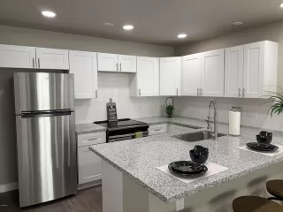 Photo #3: 6000869 Listing