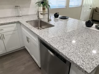 Photo #6: 6000869 Listing