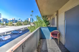 Photo #4: 6001005 Listing