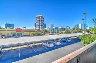 Photo #5: 6001005 Listing