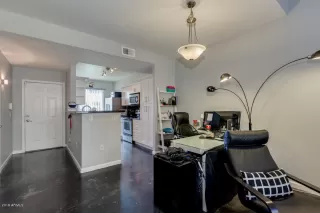 Photo #6: 6001279 Listing