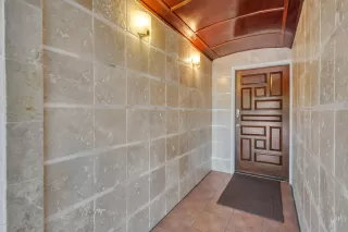 Photo #2: 6001556 Listing