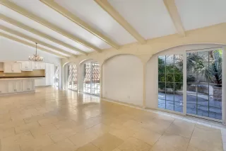 Photo #3: 6001556 Listing