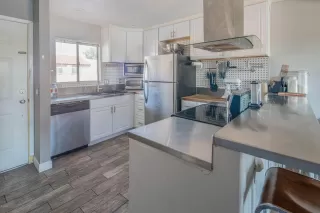 Photo #1: 6001788 Listing