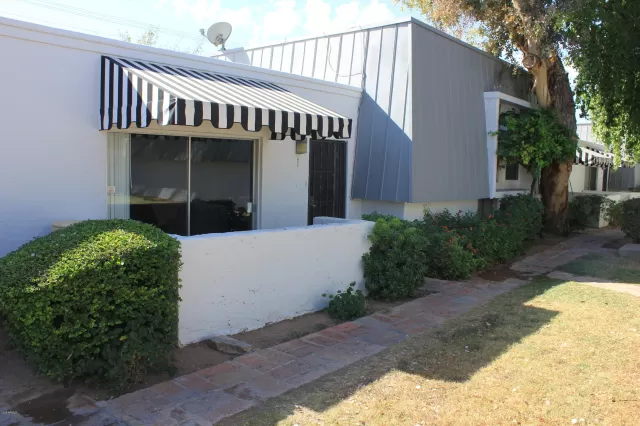 MLS: 6001907 Condo For Sale