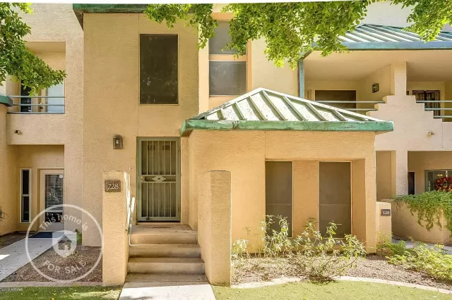 MLS: 6002011 Condo For Sale