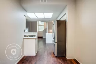 Photo #5: 6002011 Listing