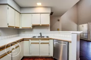 Photo #6: 6002011 Listing