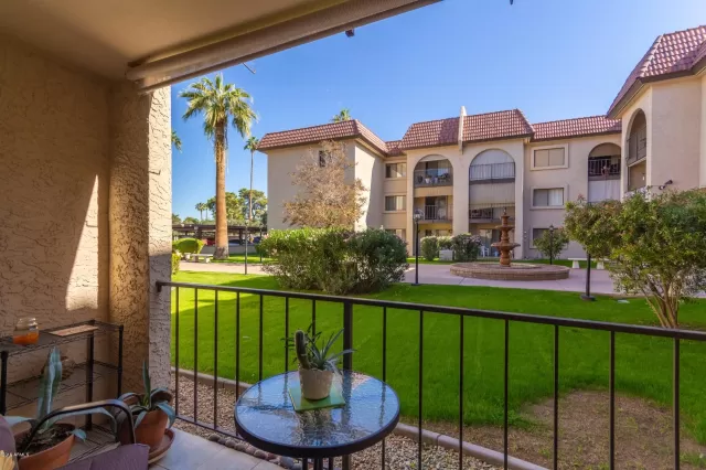 MLS: 6002195 Condo For Sale