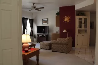 Photo #6: 6002407 Listing