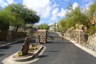 Photo #3: 6002540 Listing