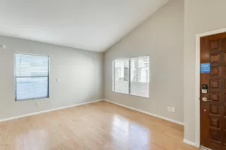 Photo #2: 6002579 Listing