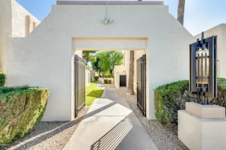 Photo #5: 6002579 Listing