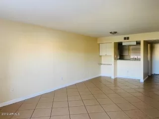 Photo #4: 6002785 Listing