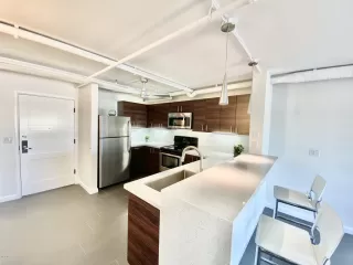 Photo #3: 6002898 Listing