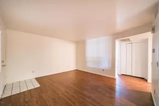 Photo #1: 6002929 Listing