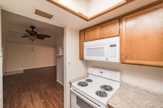 Photo #5: 6002929 Listing