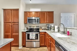 Photo #5: 6002939 Listing