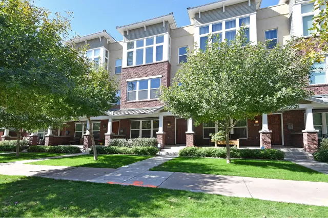 MLS: 6002967 Condo For Sale