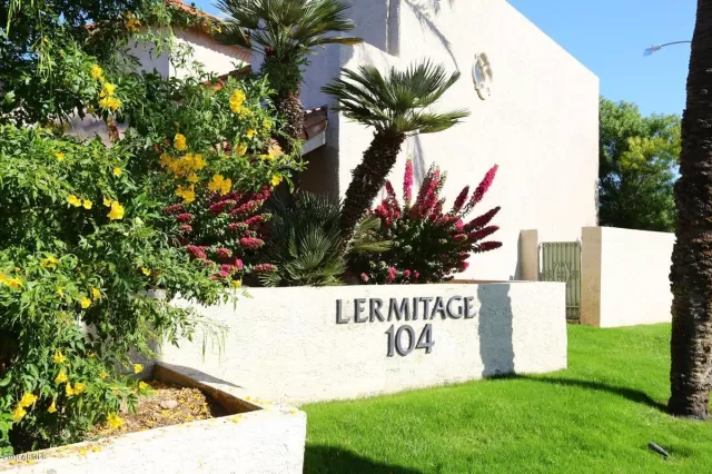 MLS: 6003504 Condo For Sale