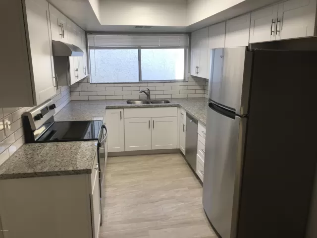 MLS: 6003610 Condo For Sale