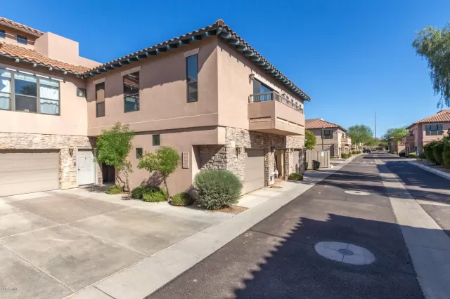 MLS: 6003652 Condo For Sale