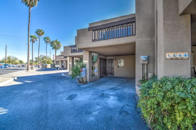 MLS: 6003846 Condo For Sale