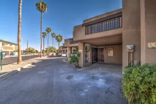 Photo #3: 6003846 Listing