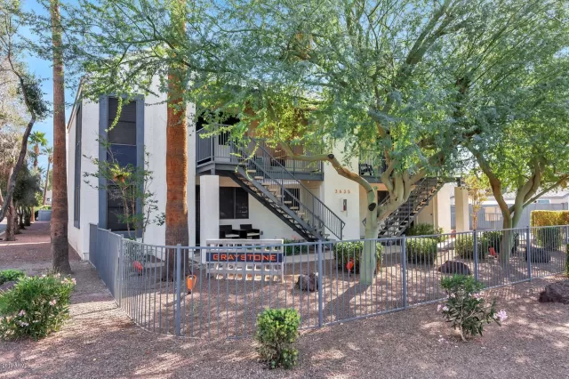 MLS: 6004095 Condo For Sale